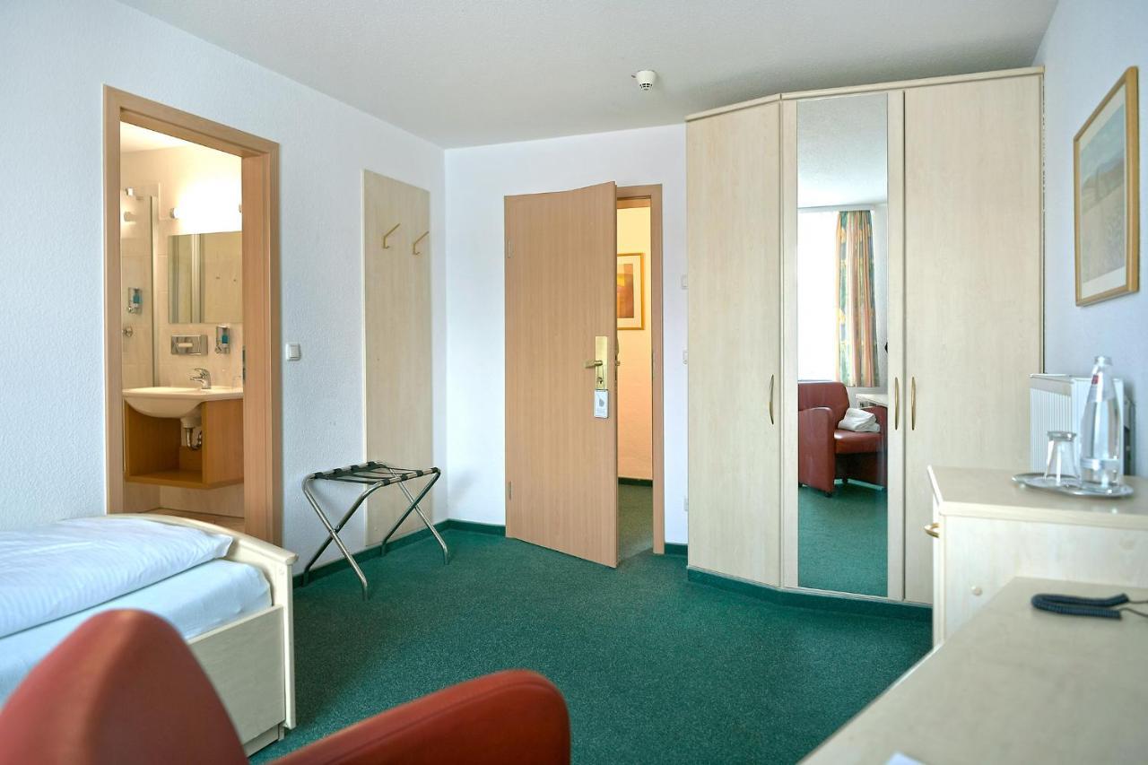 Haus Hufeland Hotel Bad Salzungen Buitenkant foto